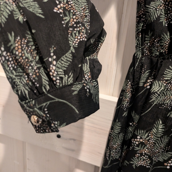 Ivy City Co Holly Berry Dress *BUNDLE* - Picture 6 of 8